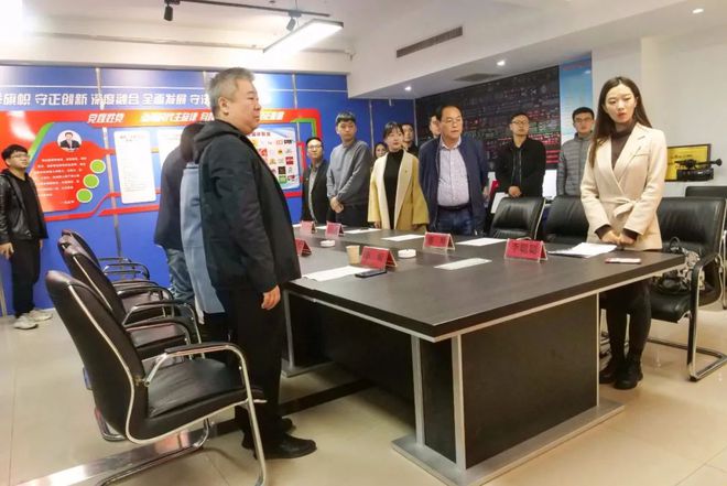 关于场上英雄：李明全面爆发，攻防兼备！的信息
