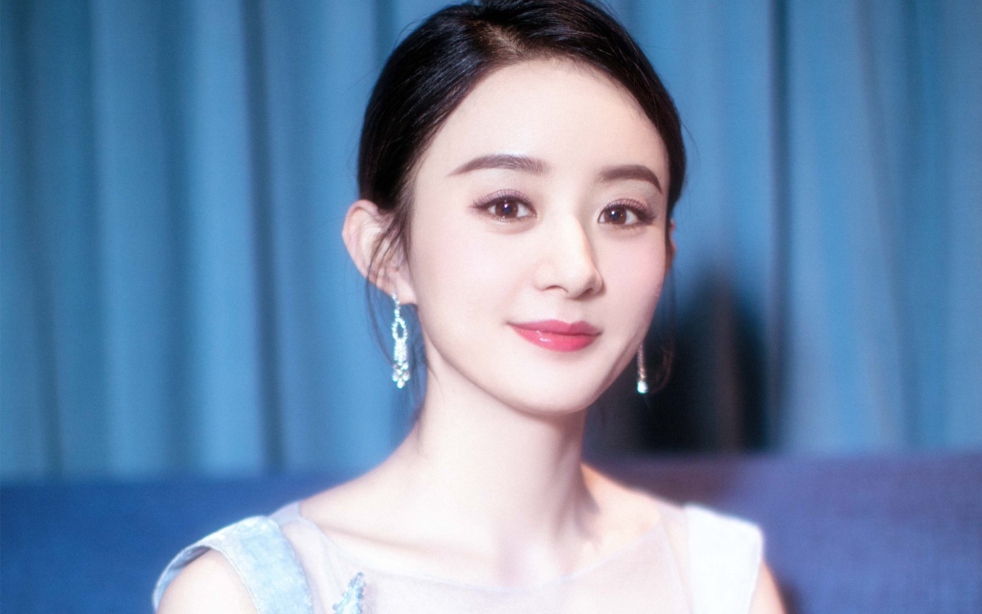 MILAN体育APP下载入口官网-德甲高能对抗：攻守转换精彩纷呈，德甲最强